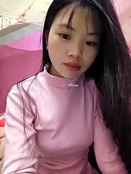 Quieny-x online show from 12/20/25, 01:34