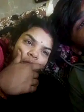 Snapshot of cutee_bhabhi12 chatting on 12/15/25, 09:19 cutee bhabhi12 online show from 12/15/25, 09:19