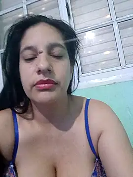 julietaloovee online show from 03/01/26, 02:08