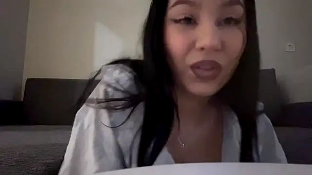 Snapshot of Pleasureforrina chatting on 12/16/25, 02:55 Pleasureforrina online show from 12/16/25, 02:55