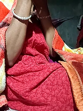 Snapshot of Sweet-rumi chatting on 12/14/25, 05:40 Sweet-rumi online show from 12/14/25, 05:40