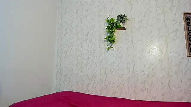 couple hardroom online show from 02/11/26, 12:04