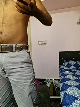 suhxil79 online show from 03/29/26, 06:46