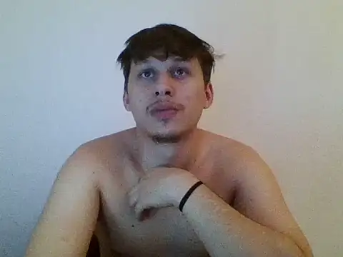 Snapshot of sugaralpha chatting on 12/15/25, 08:35 sugaralpha online show from 12/15/25, 08:35