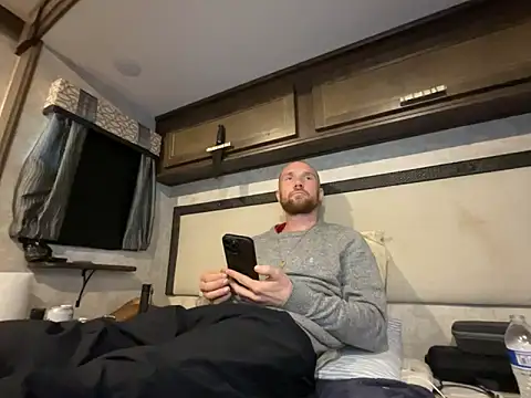 SparkledExtern online show from 02/09/26, 08:02