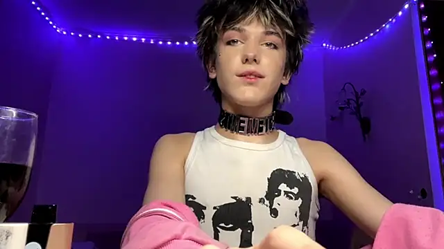 MilesGrays online show from 12/20/25, 01:34