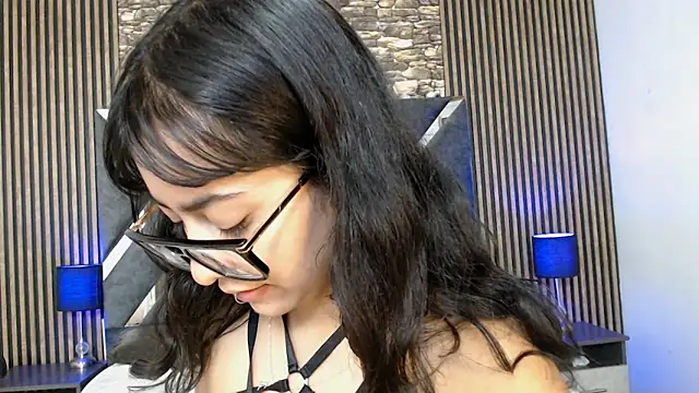Snapshot of Amy_channel chatting on 06/19/26, 01:04 Amy channel online show from 06/19/26, 01:04