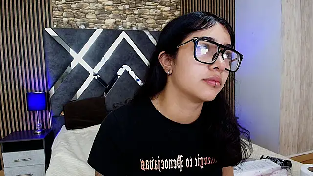Snapshot of Amy_channel chatting on 07/09/26, 12:42 Amy channel online show from 07/09/26, 12:42