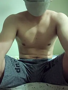 Snapshot of zhezhe_11 chatting on 12/14/25, 04:34 zhezhe 11 online show from 12/14/25, 04:34