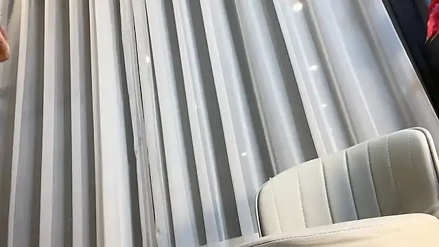 J-Jasmin online show from 12/17/25, 04:35