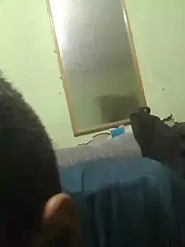 Snapshot of mavyz56 chatting on 02/15/26, 12:51 mavyz56 online show from 02/15/26, 12:51