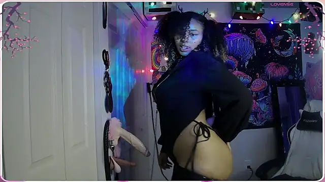 Snapshot of HonneyBunnyXO chatting on 06/12/26, 09:14 HonneyBunnyXO online show from 06/12/26, 09:14