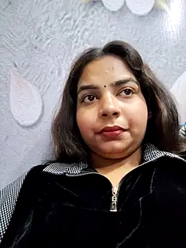 Snapshot of Himani_0122 chatting on 06/13/26, 09:24 Himani 0122 online show from 06/13/26, 09:24