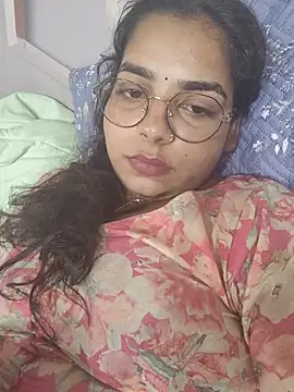 Snapshot of Himani_0122 chatting on 07/07/26, 08:02 Himani 0122 online show from 07/07/26, 08:02