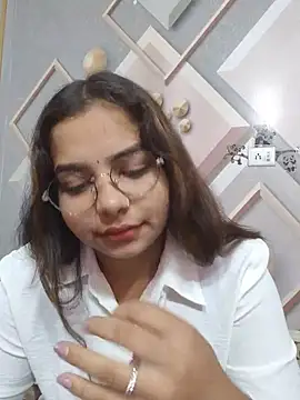 Snapshot of Himani_0122 chatting on 07/08/26, 09:36 Himani 0122 online show from 07/08/26, 09:36