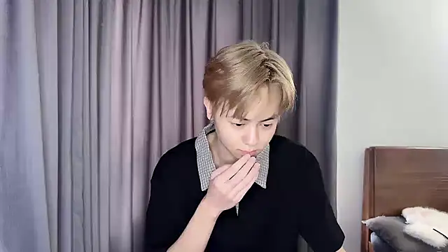 Snapshot of hafabva chatting on 02/11/26, 02:27 hafabva online show from 02/11/26, 02:27