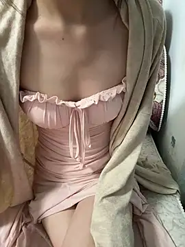 Snapshot of _nannan_ chatting on 12/16/25, 01:05 nannan online show from 12/16/25, 01:05