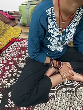 Pooja Love143 online show from 05/16/26, 03:22