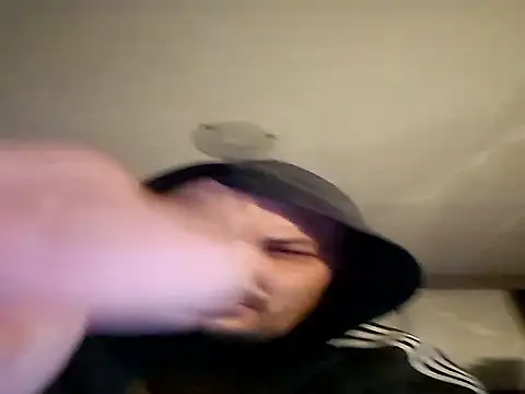 Snapshot of derpedomyzg chatting on 12/14/25, 02:00 derpedomyzg online show from 12/14/25, 02:00