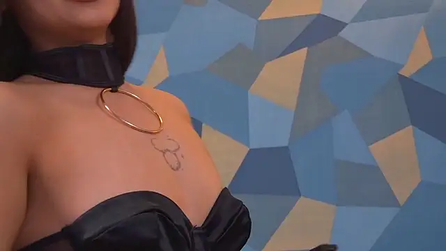 Valentina Oliver online show from 03/22/26, 05:55