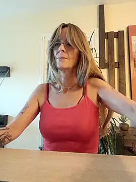 Sacha Scorp online show from 12/17/25, 02:34