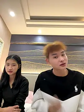 Snapshot of BY-668 chatting on 12/16/25, 09:58 BY-668 online show from 12/16/25, 09:58