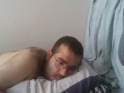 Snapshot of kkadam1 chatting on 06/12/26, 06:01 kkadam1 online show from 06/12/26, 06:01