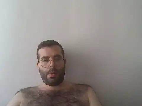 Snapshot of kkadam1 chatting on 06/14/26, 05:09 kkadam1 online show from 06/14/26, 05:09
