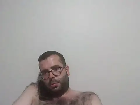 Snapshot of kkadam1 chatting on 06/25/26, 05:28 kkadam1 online show from 06/25/26, 05:28