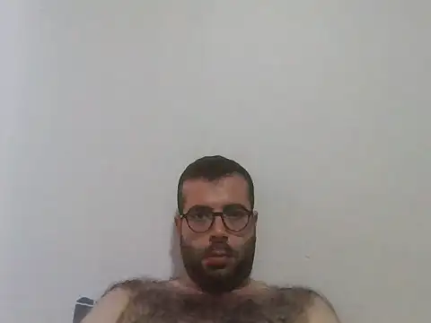 Snapshot of kkadam1 chatting on 07/05/26, 07:04 kkadam1 online show from 07/05/26, 07:04