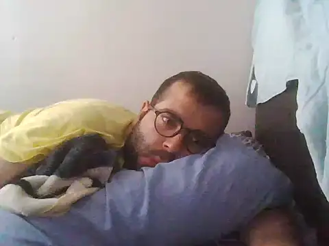 Snapshot of kkadam1 chatting on 07/28/26, 04:19 kkadam1 online show from 07/28/26, 04:19