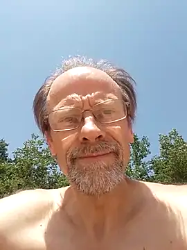Snapshot of Quebec46 chatting on 06/21/26, 11:46 Quebec46 online show from 06/21/26, 11:46