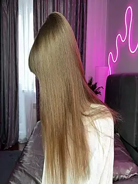 Moonliiine online show from 12/16/25, 05:56