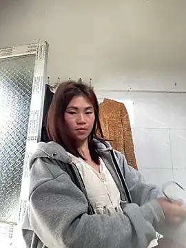 Snapshot of Babi-AzE chatting on 12/18/25, 06:41 Babi-AzE online show from 12/18/25, 06:41