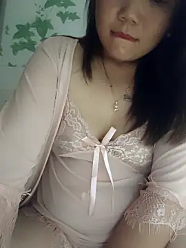 Snapshot of Miu_sexyy98 chatting on 04/27/26, 06:28 Miu sexyy98 online show from 04/27/26, 06:28