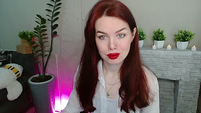 hot neighbor online show from 03/04/26, 05:46