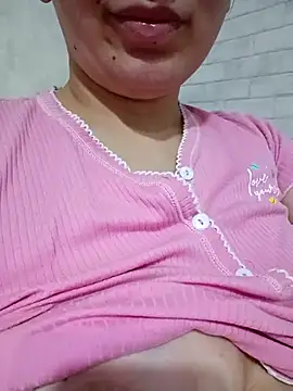 Emilyhomegirl1 online show from 02/02/26, 11:25