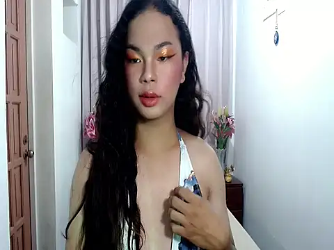 Snapshot of Shaneloveme chatting on 12/17/25, 07:31 Shaneloveme online show from 12/17/25, 07:31