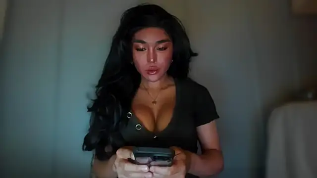 Snapshot of mxshemale_ladyboy chatting on 12/05/24, 01:14 mxshemale ladyboy online show from 12/05/24, 01:14