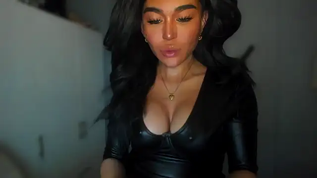 Snapshot of mxshemale_ladyboy chatting on 12/26/24, 07:45 mxshemale ladyboy online show from 12/26/24, 07:45
