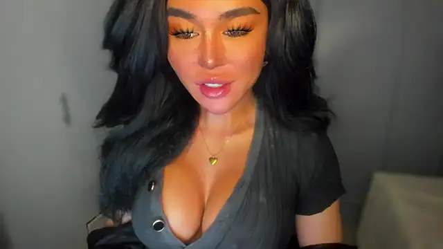 Snapshot of mxshemale_ladyboy chatting on 12/28/24, 12:15 mxshemale ladyboy online show from 12/28/24, 12:15