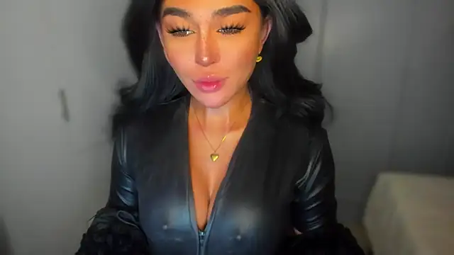 Snapshot of mxshemale_ladyboy chatting on 12/29/24, 06:38 mxshemale ladyboy online show from 12/29/24, 06:38