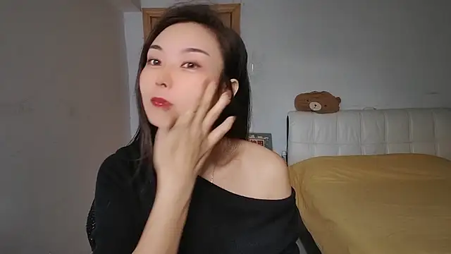 ViVian-Li online show from 12/23/25, 01:25