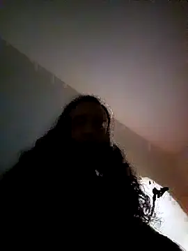 Snapshot of vladopen chatting on 12/21/25, 05:47 vladopen online show from 12/21/25, 05:47