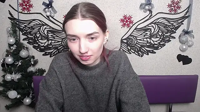 LisaDarcy online show from 12/16/25, 02:00