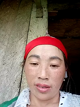 Snapshot of seacyre chatting on 05/11/26, 01:00 seacyre online show from 05/11/26, 01:00