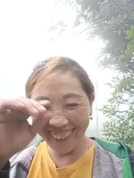 Snapshot of seacyre chatting on 05/19/26, 01:56 seacyre online show from 05/19/26, 01:56