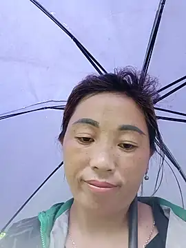 Snapshot of seacyre chatting on 06/05/26, 12:28 seacyre online show from 06/05/26, 12:28