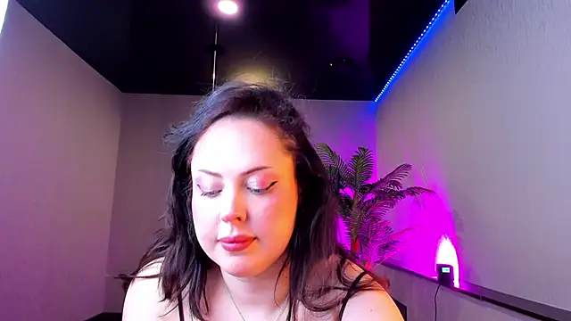 AlbaLimory online show from 04/23/26, 01:13