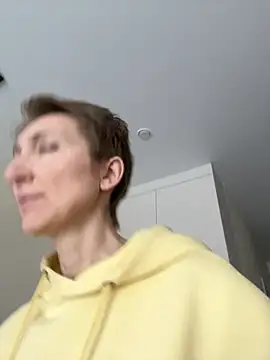 Snapshot of Sensual_Flower chatting on 02/05/26, 06:29 Sensual Flower online show from 02/05/26, 06:29